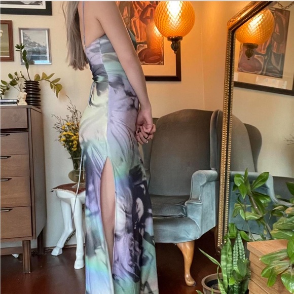 Abstract Maxi Dress - Picture 4 of 6